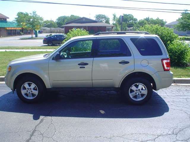 2011 Ford Escape XLT 4dr SUV